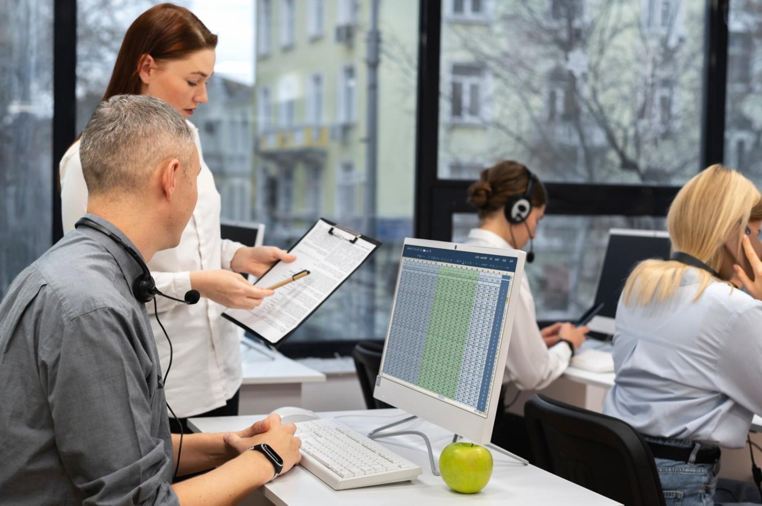 Consultation financière personnalisée dans un environnement professionnel et chaleureux